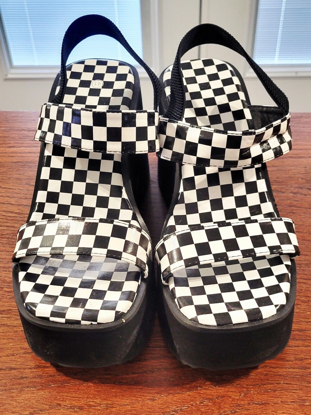 Checkerboard Platform Sandals - Black & White
